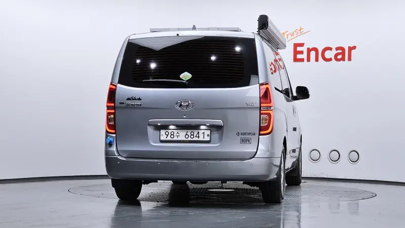 Hyundai Grand Starex