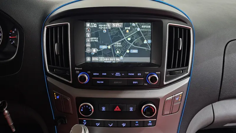Hyundai Grand Starex