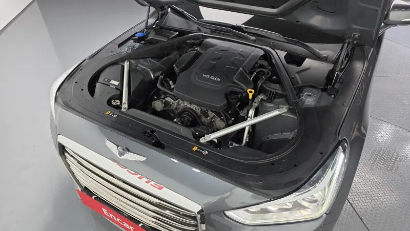 Genesis EQ900
