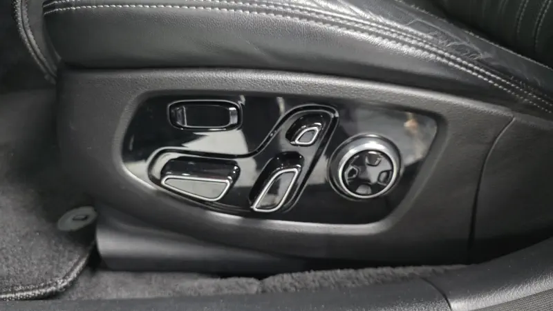 Genesis EQ900