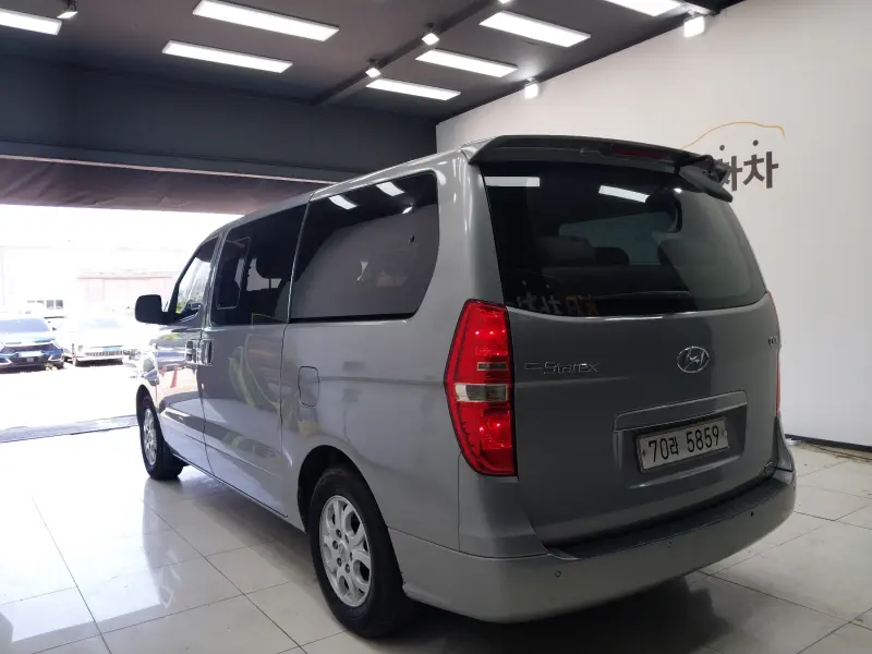 Hyundai Grand Starex