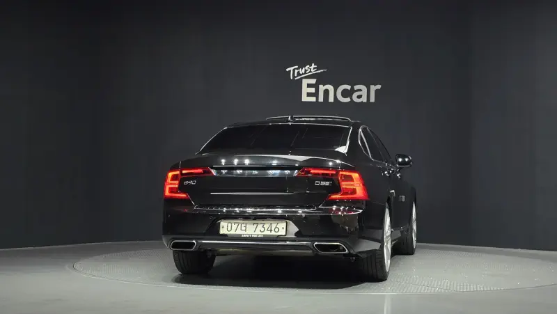 Volvo S90