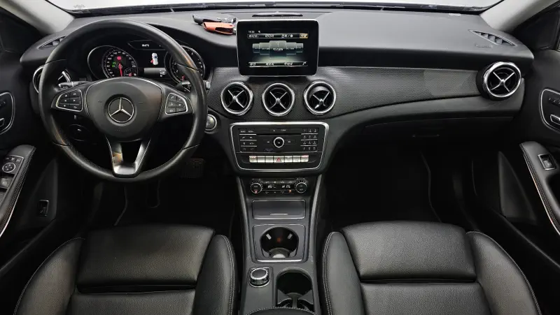 Mercedes-Benz GLA-Class