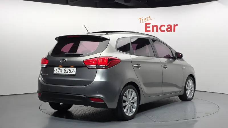 Kia Carens