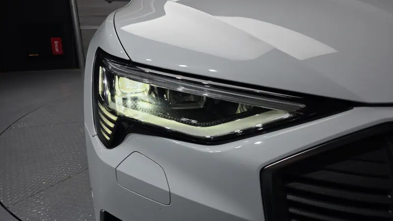 Audi e-tron