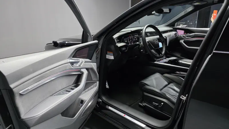 Audi e-tron