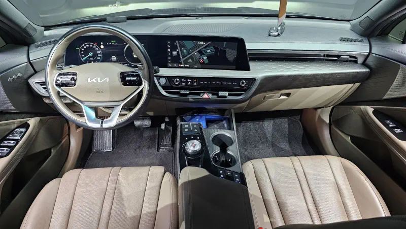 Kia K8