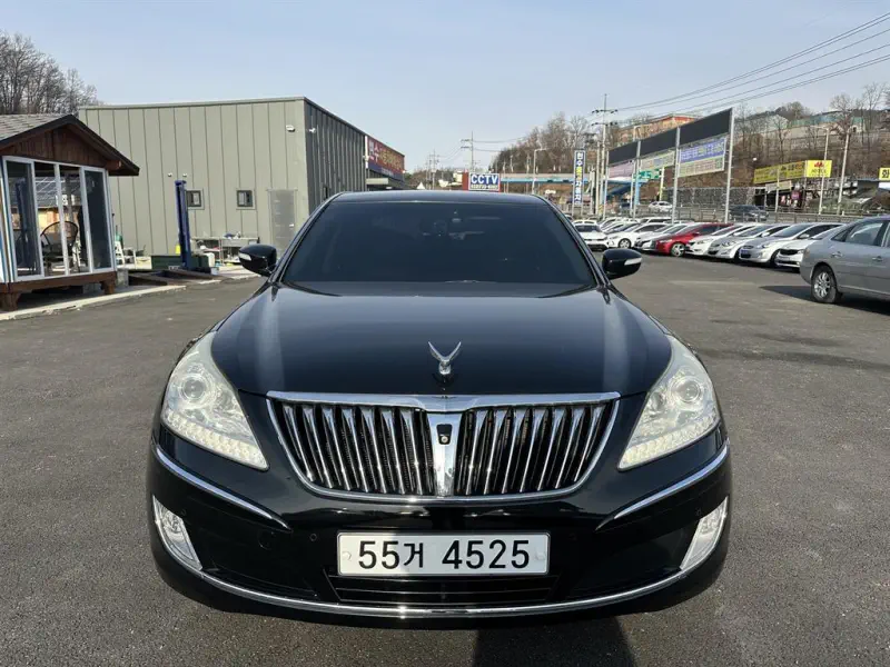 Hyundai Equus