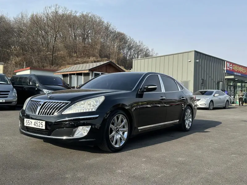 Hyundai Equus