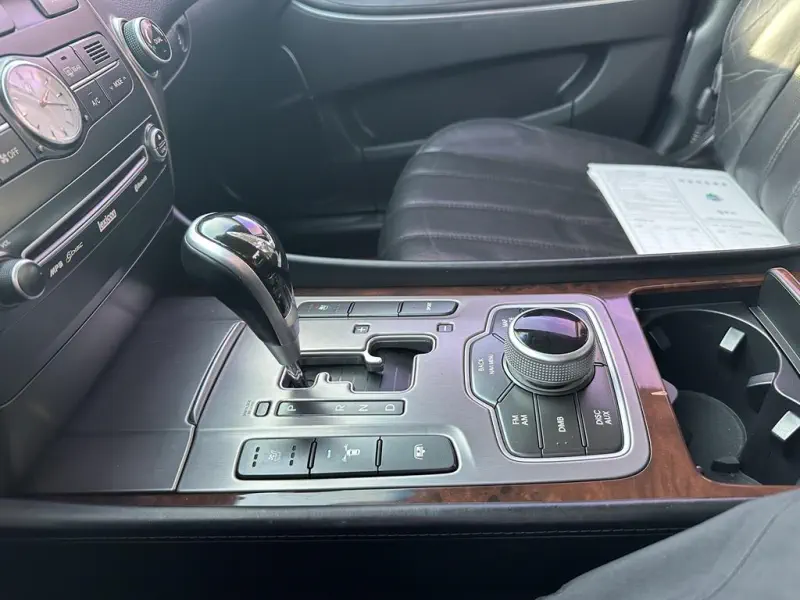 Hyundai Equus