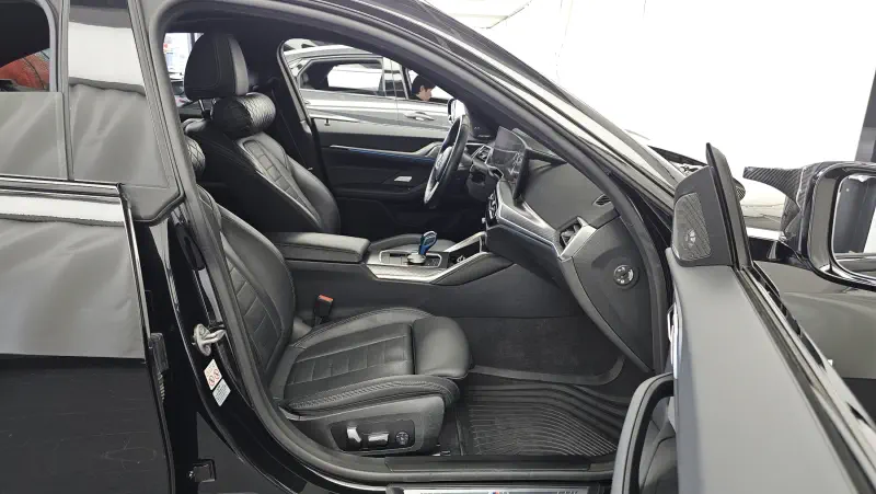 BMW i4