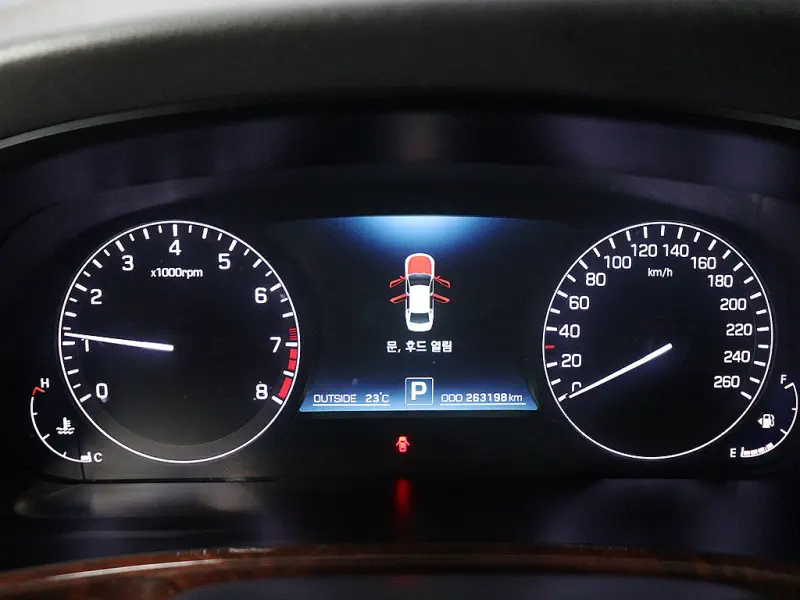 Hyundai Equus
