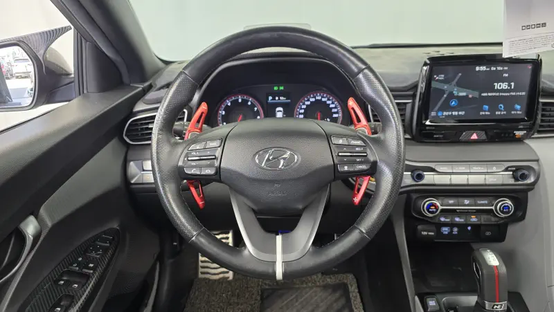 Hyundai Veloster
