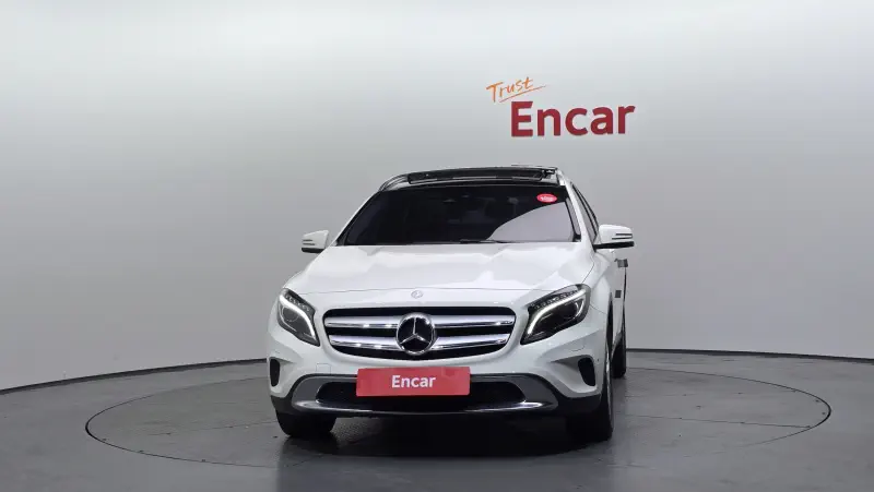 Mercedes-Benz GLA-Class