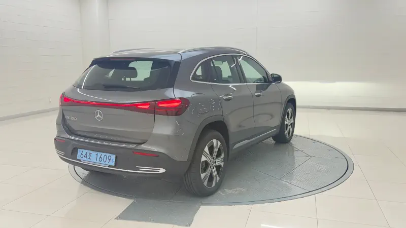 Mercedes-Benz EQA