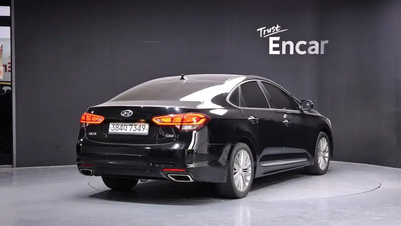 Hyundai Aslan