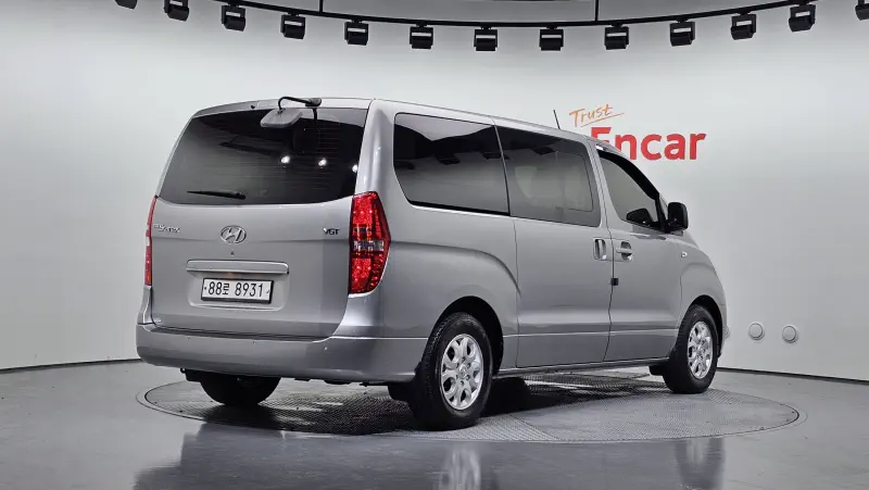 Hyundai Grand Starex