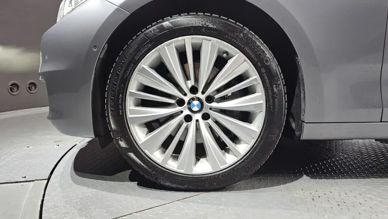 BMW 5-Series Gran Turismo