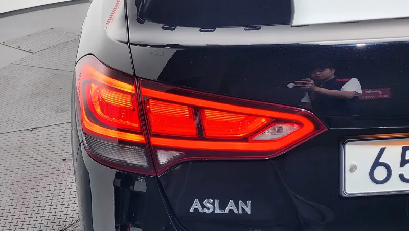 Hyundai Aslan