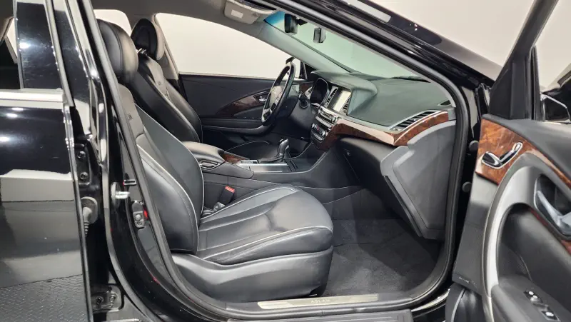 Hyundai Aslan