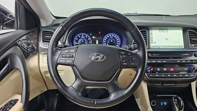 Hyundai Aslan