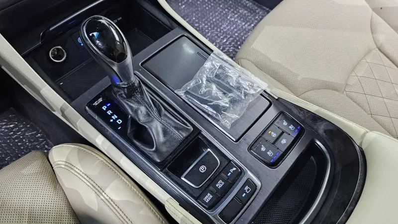 Hyundai Aslan