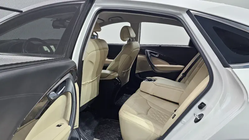 Hyundai Aslan