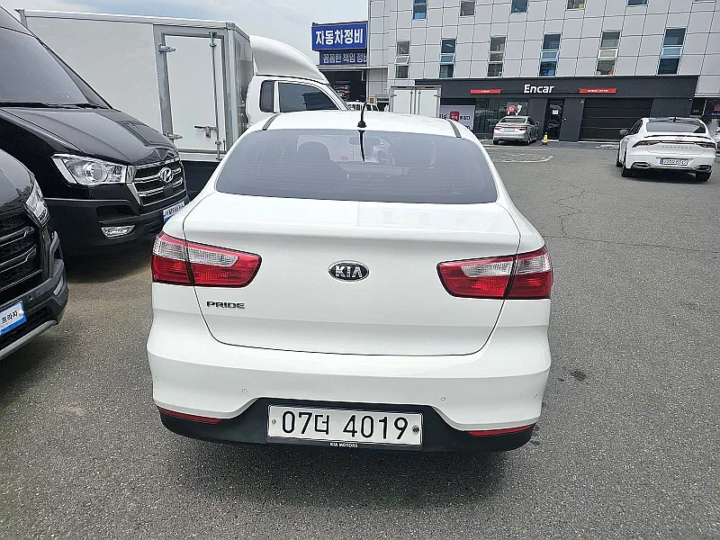 Kia pride