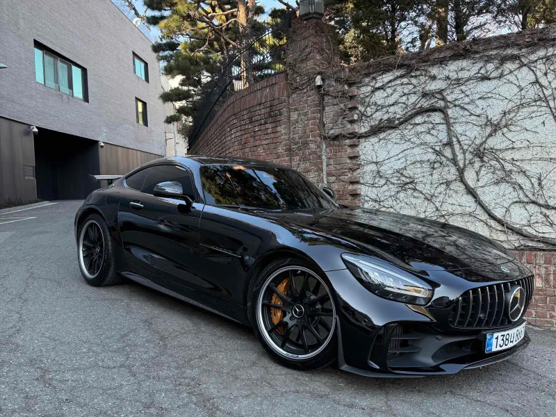 Mercedes-Benz AMG GT