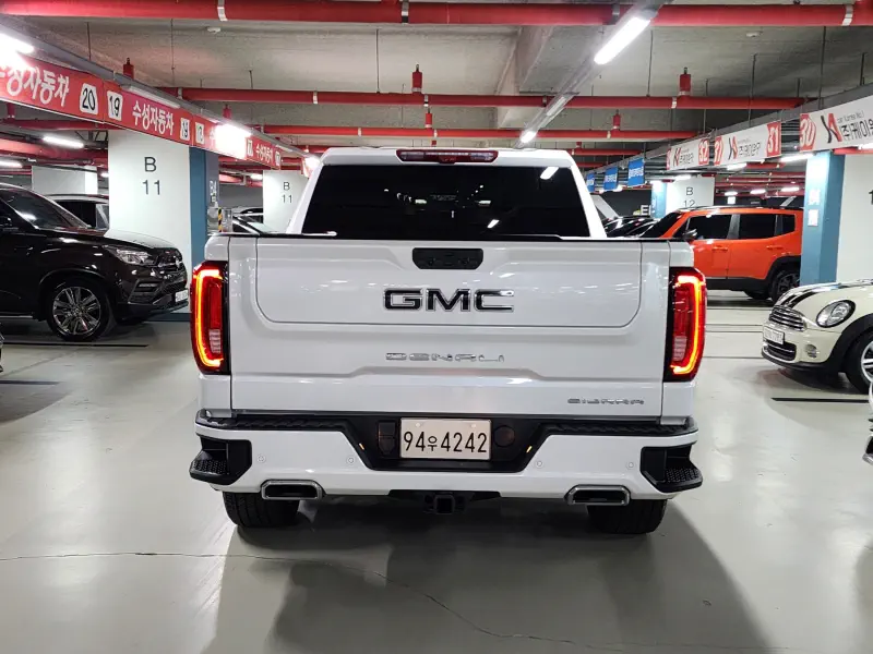 GMC SIERRA