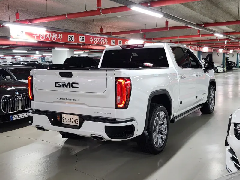 GMC SIERRA