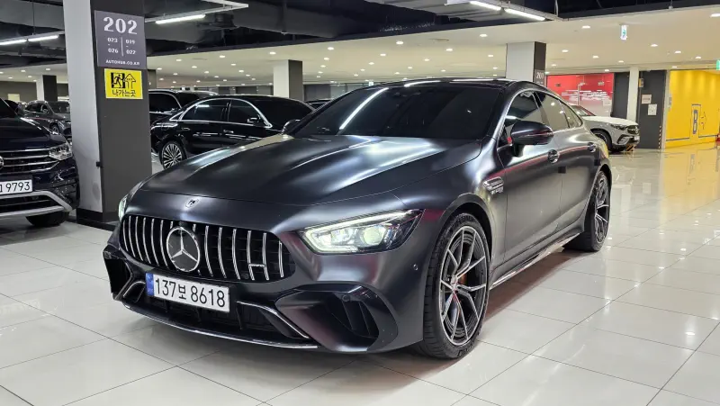 Mercedes-Benz AMG GT