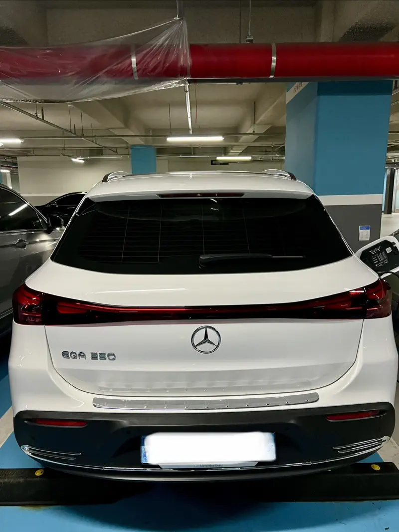 Mercedes-Benz EQA
