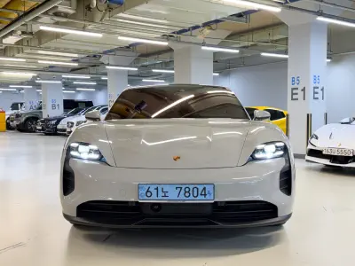 Porsche Taycan