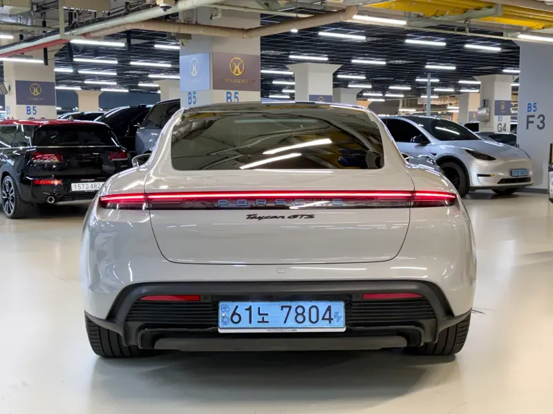 Porsche Taycan