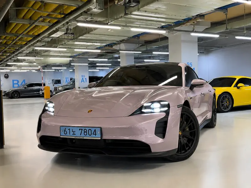 Porsche Taycan