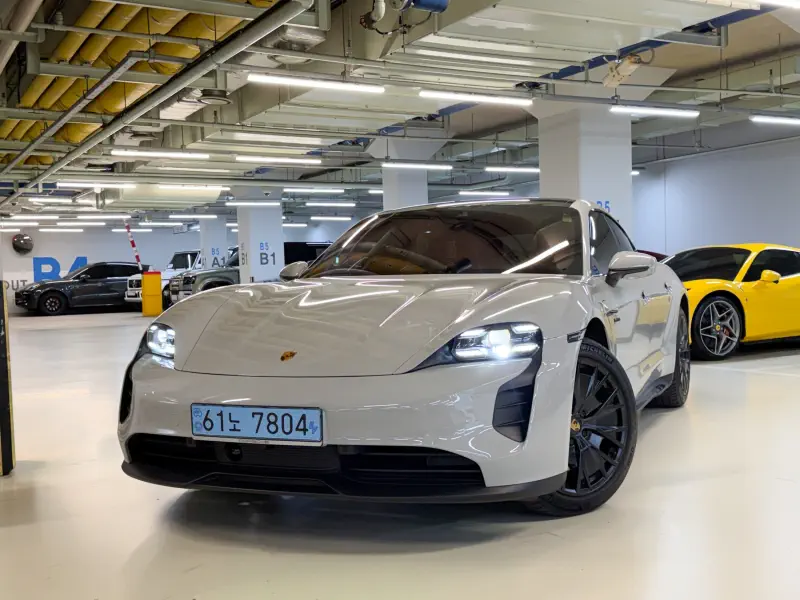 Porsche Taycan