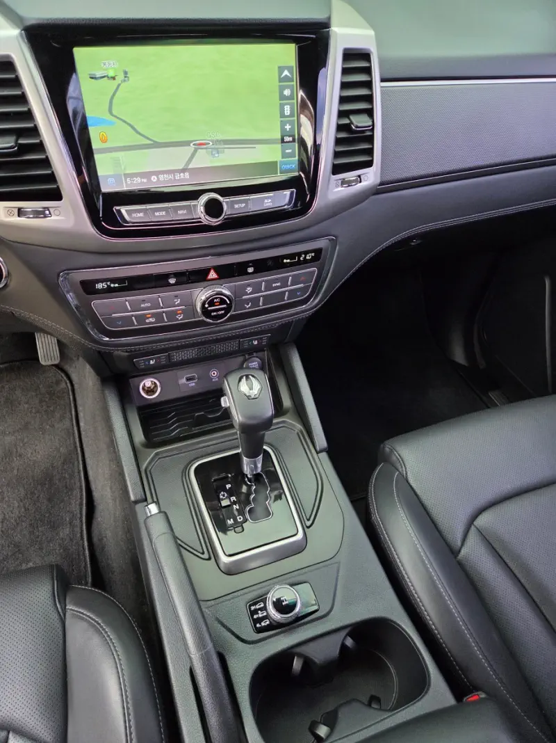 SsangYong Rexton Sports Khan