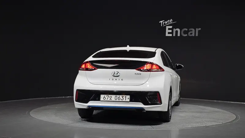 Hyundai Ioniq