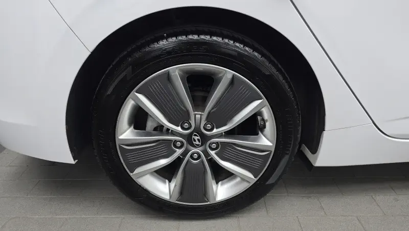 Hyundai Ioniq