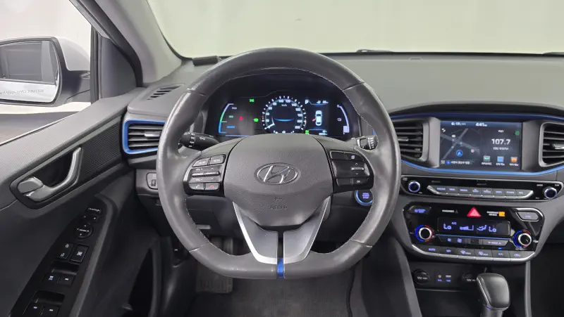 Hyundai Ioniq