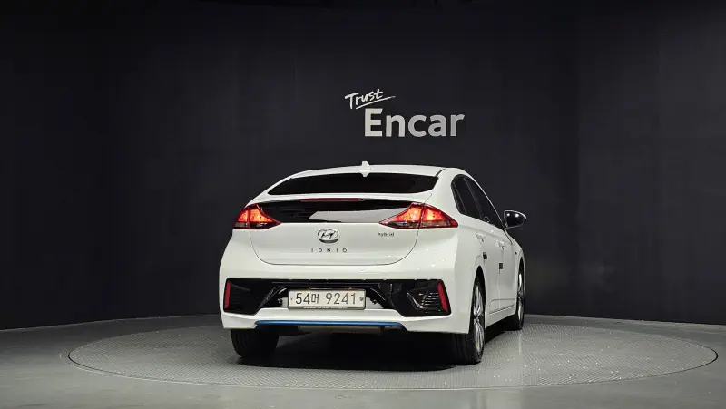 Hyundai Ioniq