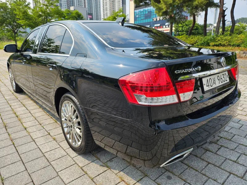SsangYong Chairman W