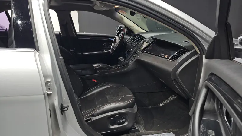 Ford Taurus