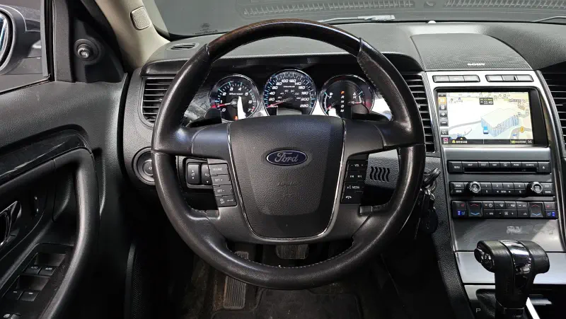 Ford Taurus