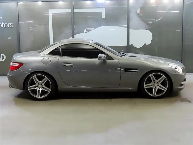 Mercedes-Benz SLK-Class