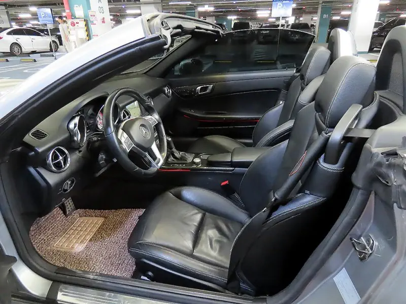 Mercedes-Benz SLK-Class