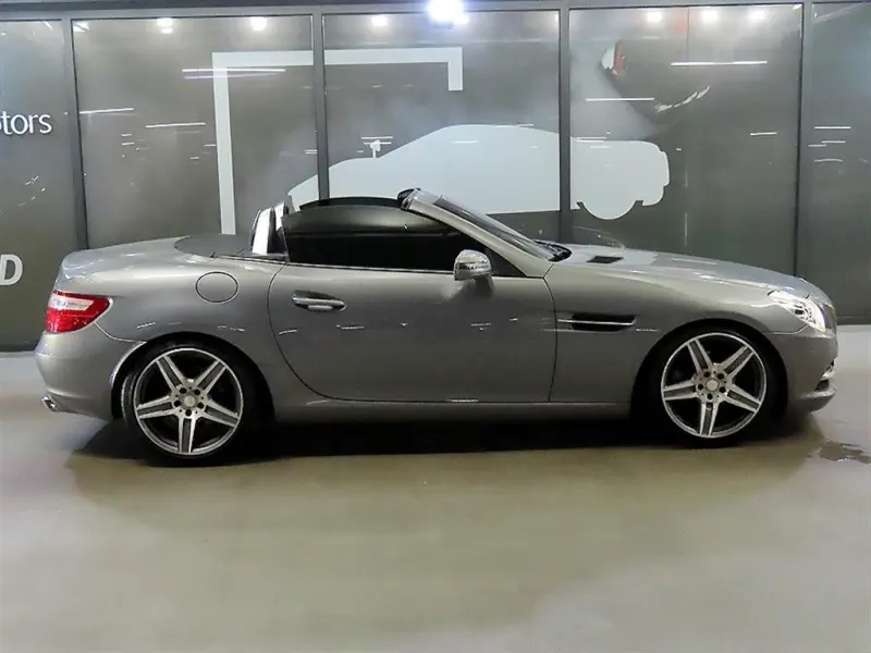 Mercedes-Benz SLK-Class