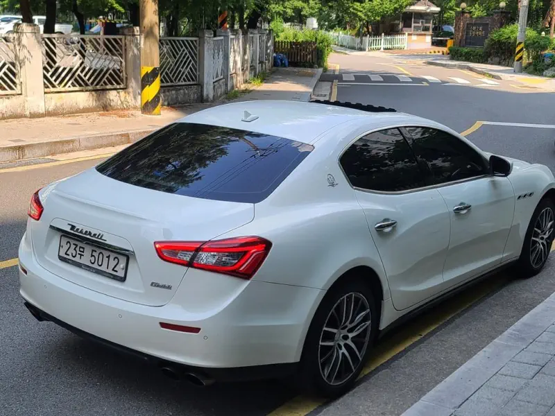 Maserati Ghibli