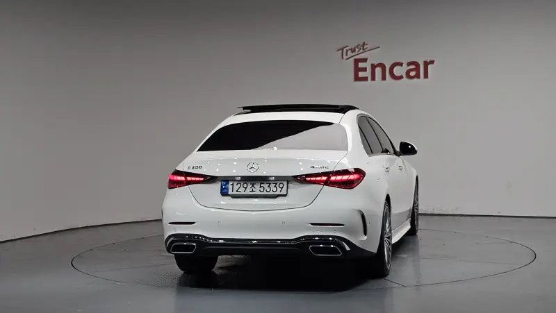 Mercedes-Benz C-Class